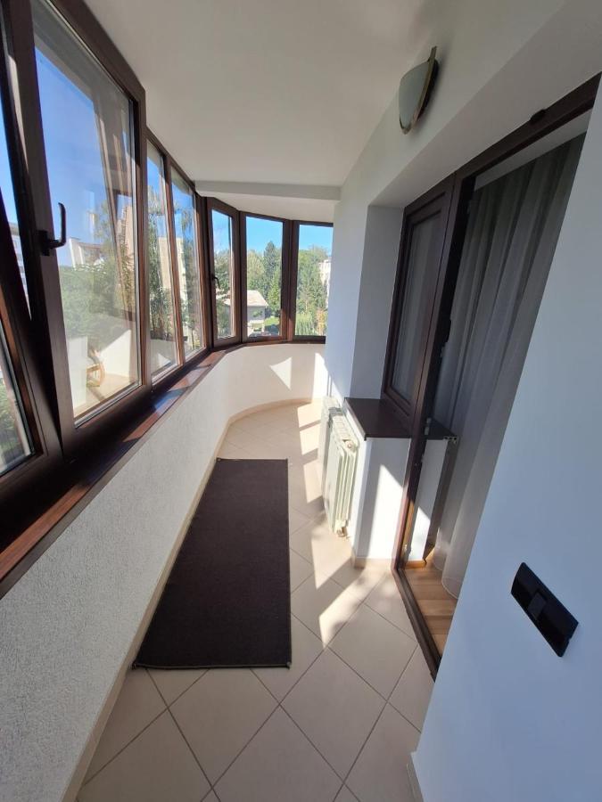 Urban George Enescu 4 Beedroom Apartment Suceava Exterior photo