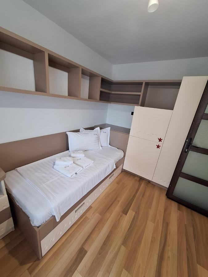 Urban George Enescu 4 Beedroom Apartment Suceava Exterior photo